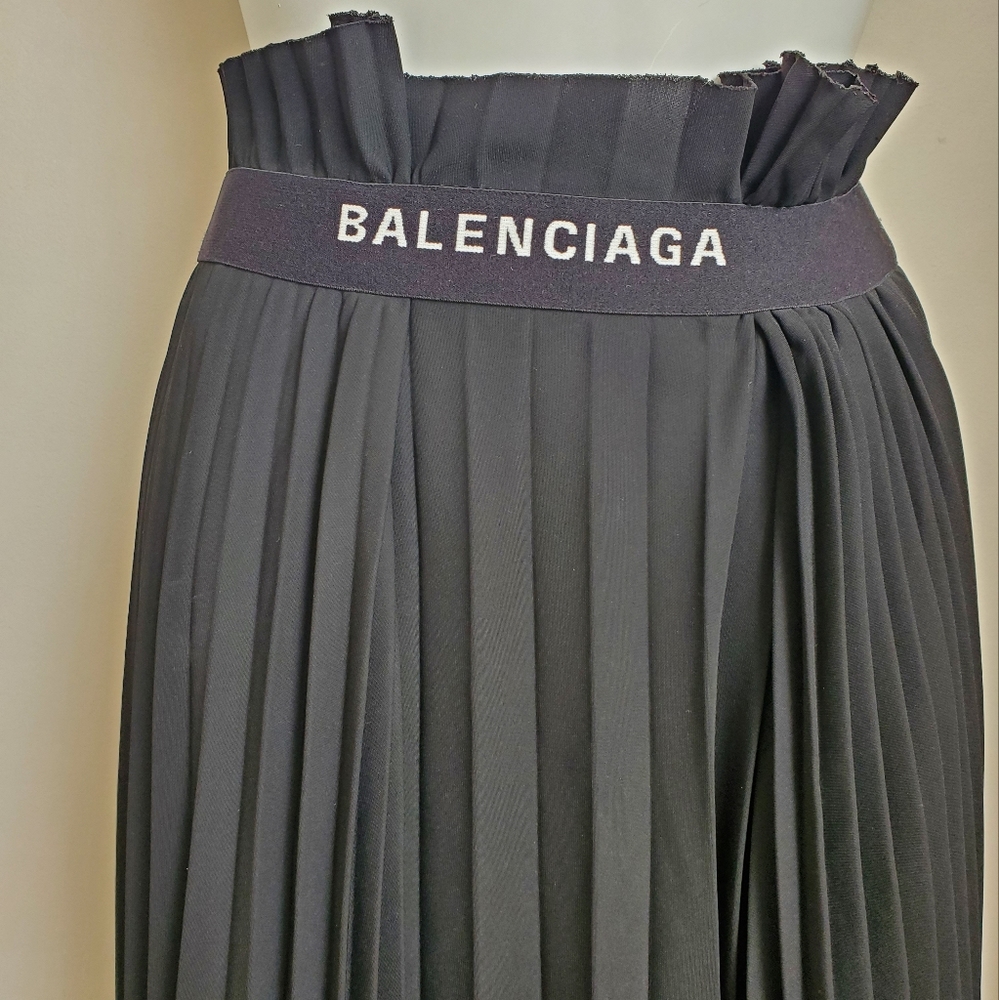 Balenciaga fancy plated skirt, black, seize 36 - Picture 3 of 10
